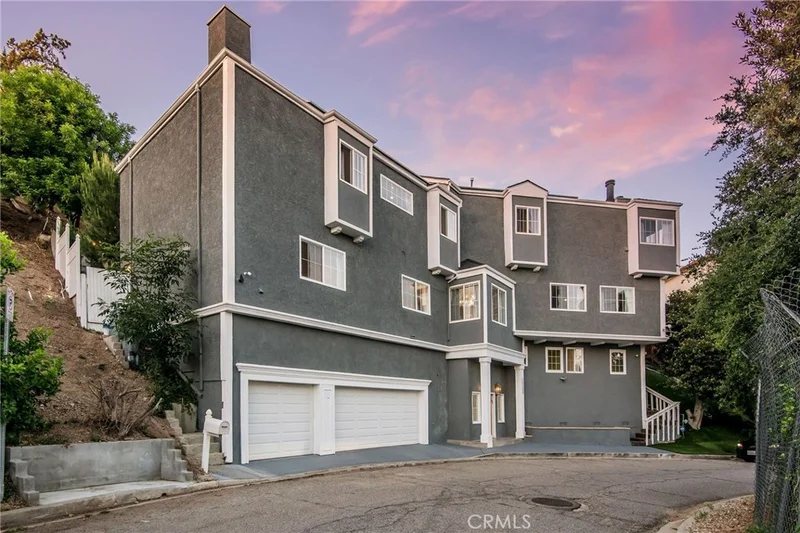 Photo 2 of 23200 Cass Avenue