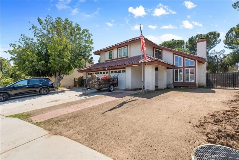 12039 Leif Ericson Dr photo 2