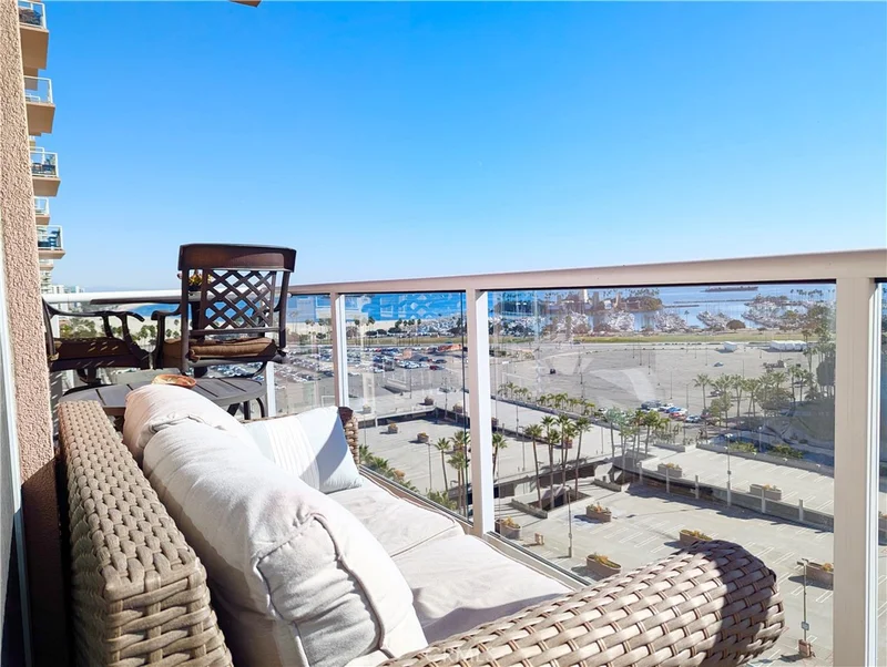 Photo 2 of 388 E Ocean Boulevard 1117
