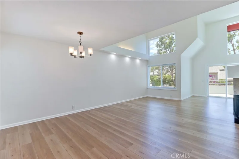 26928 Carnelian 247 photo 2