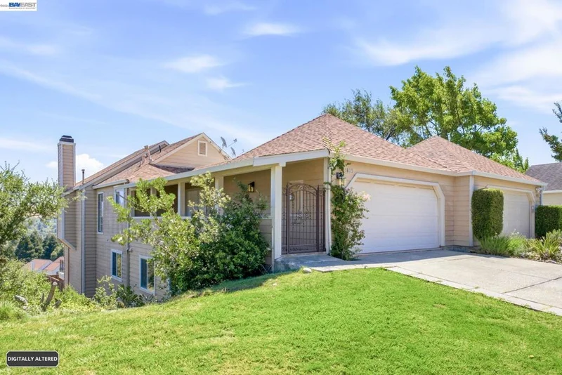 1823 Mockingbird Pl photo 2