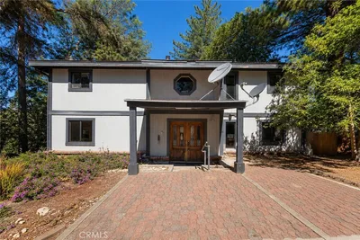 6364 Spruce