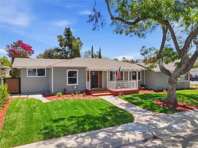 4126 Sebren Ave photo 2