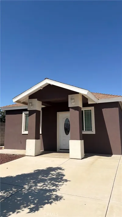 11088 Spruce Avenue photo 2