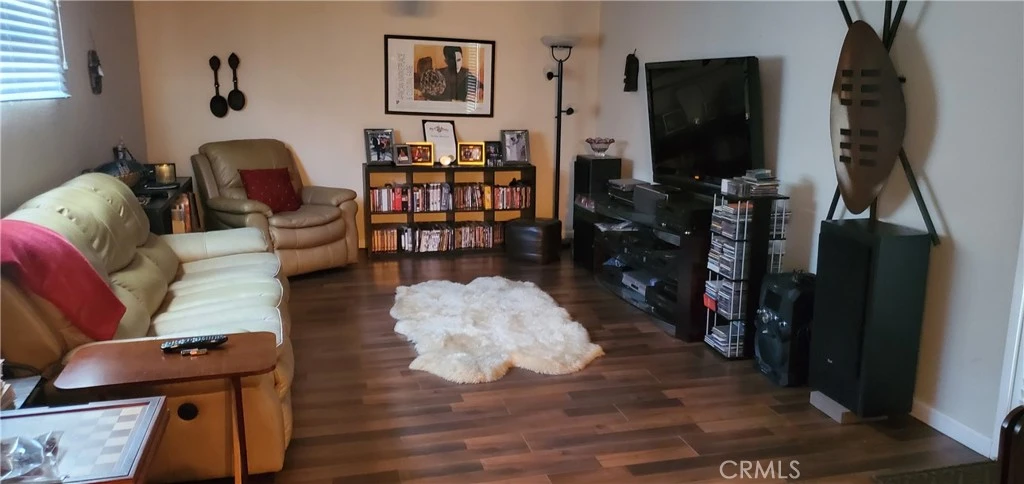Interior 4