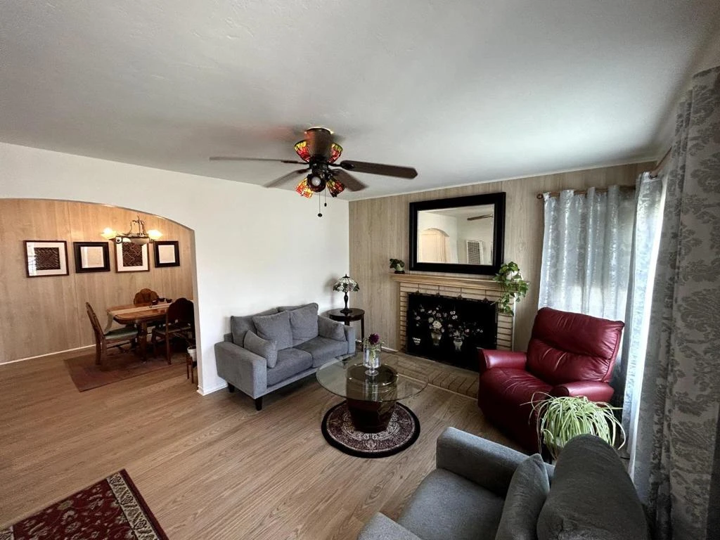 Interior 2