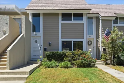 54 Oval Road photo 2
