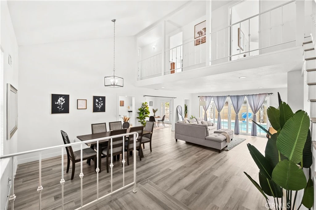 Interior 2