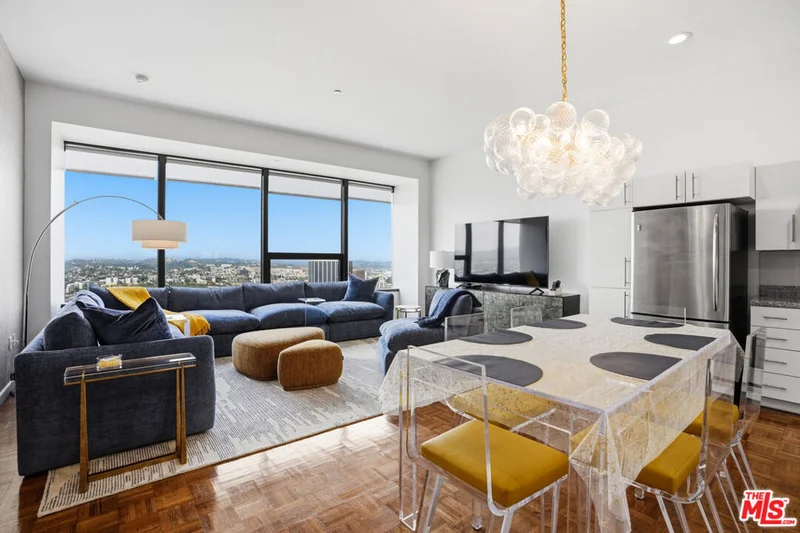 1100 Wilshire Boulevard 2604 photo 2