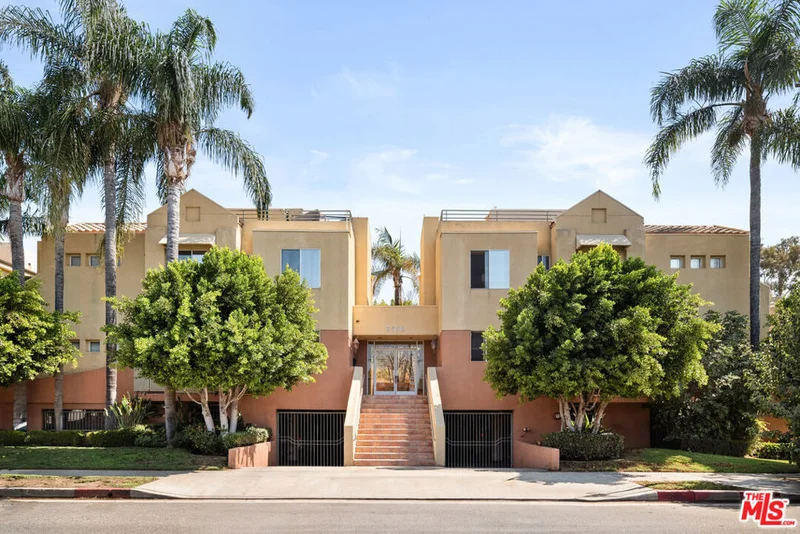 5350 Sepulveda Boulevard 7