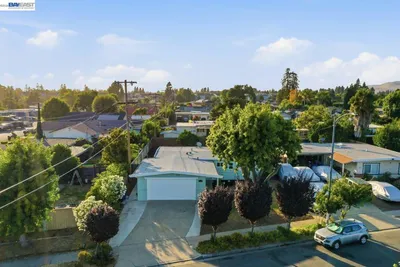 3485 Mission View Dr