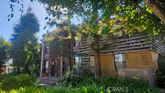 2495 S Barrington