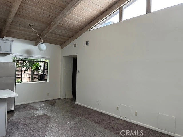 Interior 4