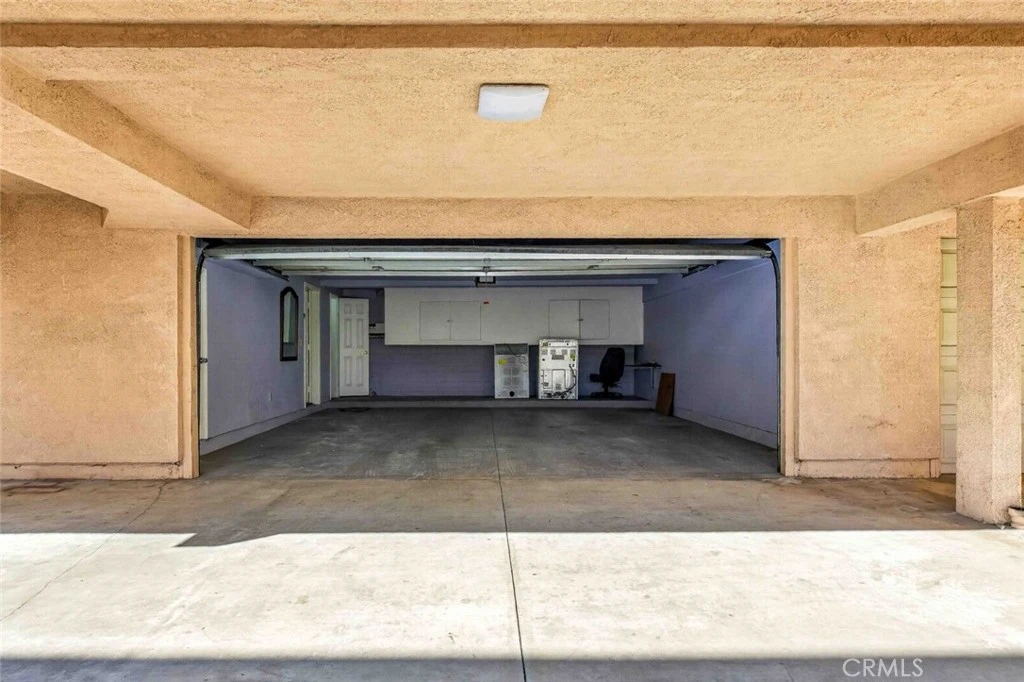 Interior 3