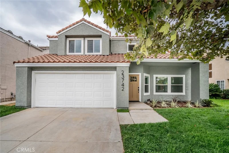 23742 Bouquet Canyon Place photo 2