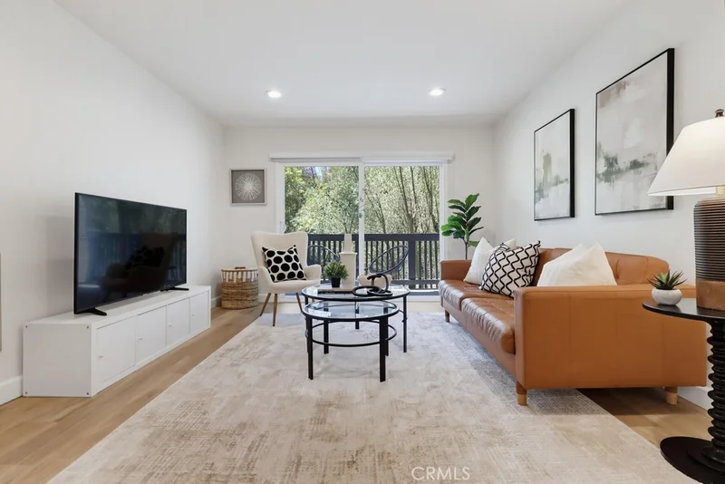 3601 W Hidden Ln 203