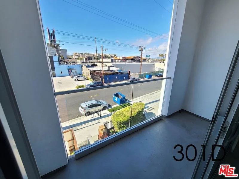 4210 Del Rey Avenue 301 photo 2