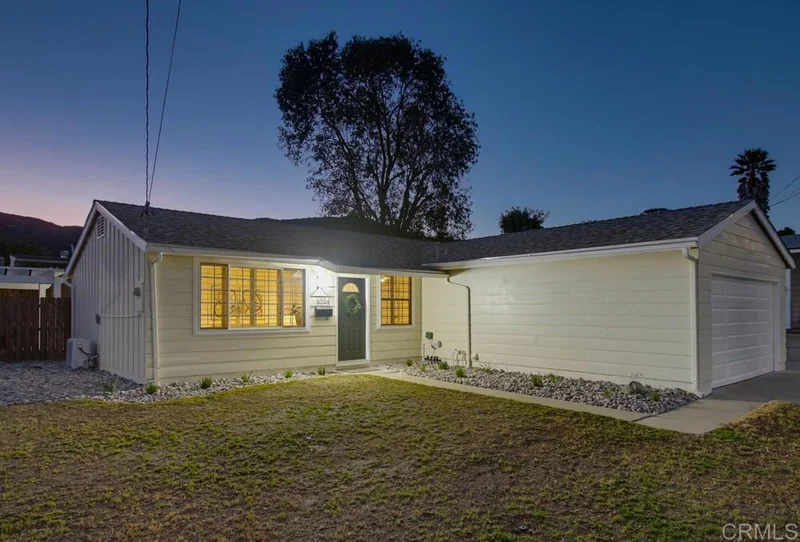 6954 Ballinger photo 2