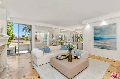 121 S Palm Drive 403