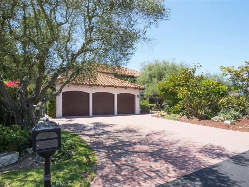23 Country Meadow Road