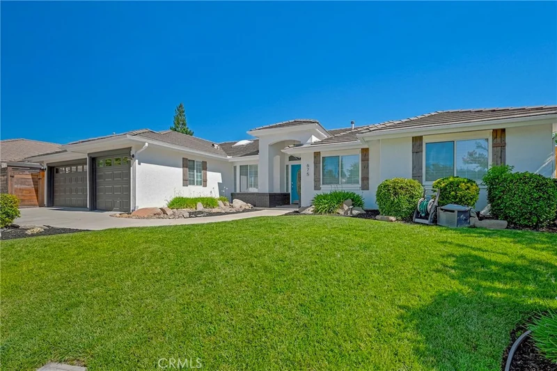 675 Kingfisher Court