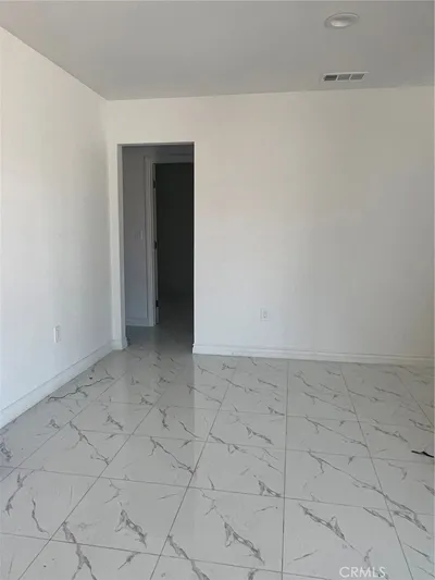 6295 Argyle