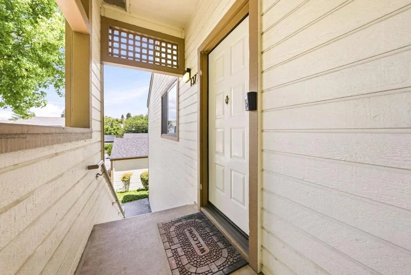 Photo 2 of 1377 Yamada Drive