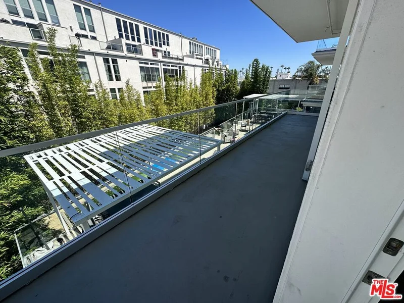 4210 Del Rey Avenue 417