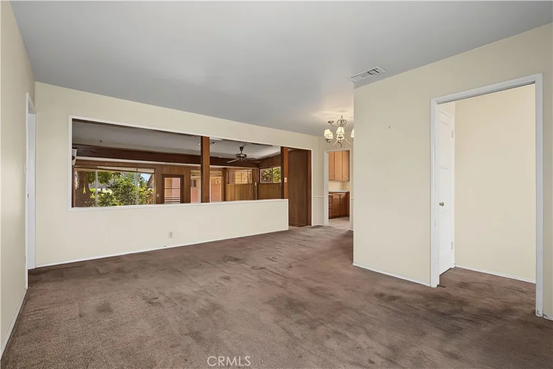 Photo 2 of 5314 Garypark Avenue