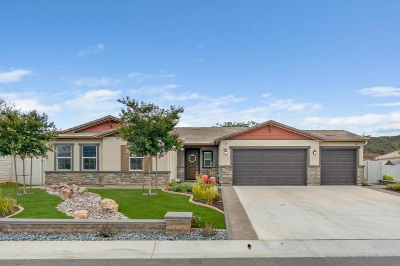 13433 Rosie Ct