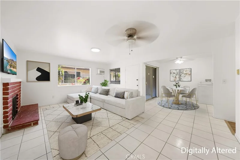9166 Cerritos 48