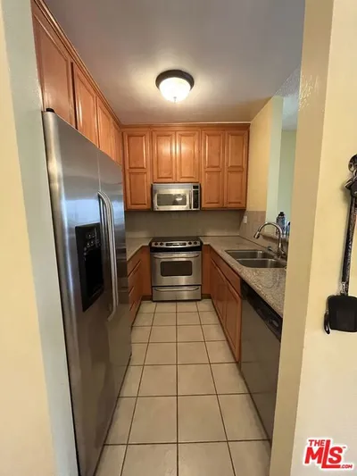 23901 Civic Center Way 165 photo 2