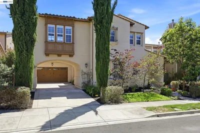 5078 Holborn Way photo 2