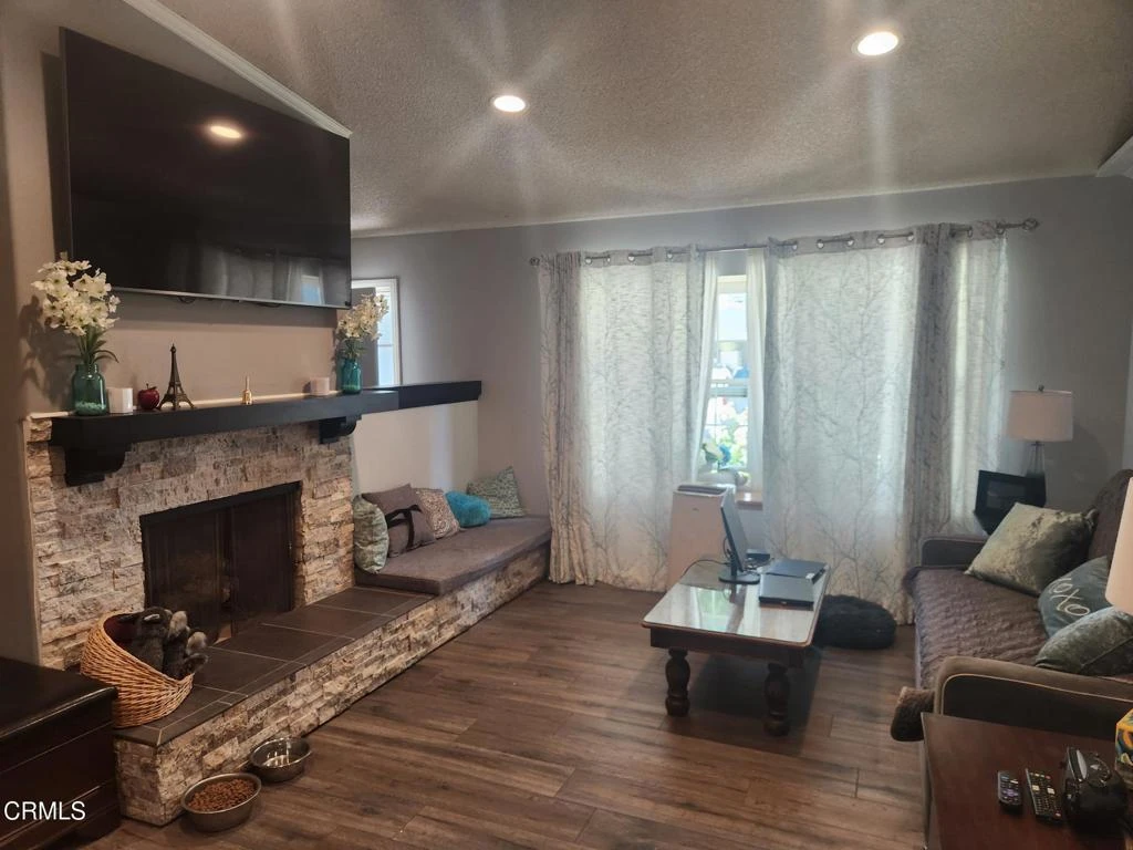 Interior 2