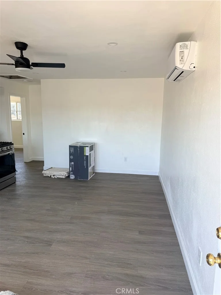 1550 1/2 W 59th Place photo 2