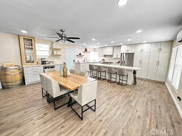 Photo 2 of 18351 Cottonwood Drive