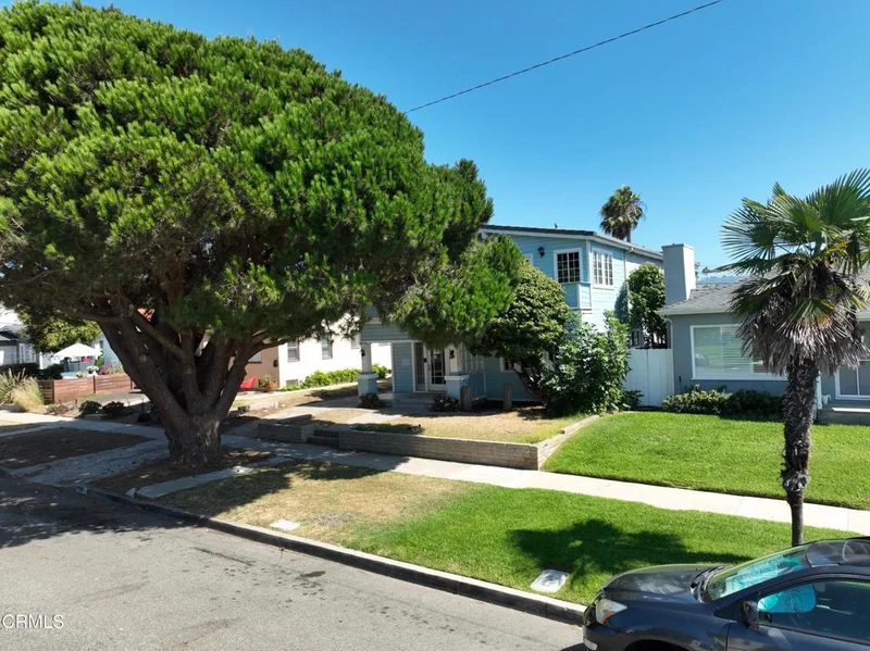 228 Avenue C photo 2