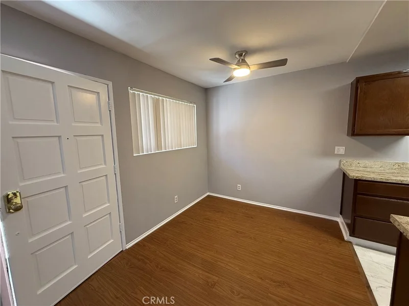 211 Magnolia 115 photo 2