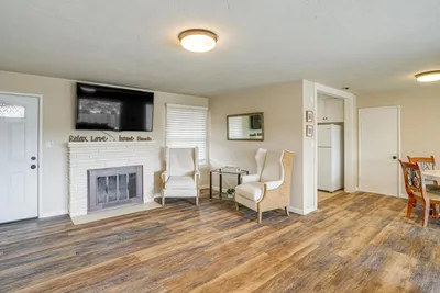 950 Portola photo 2