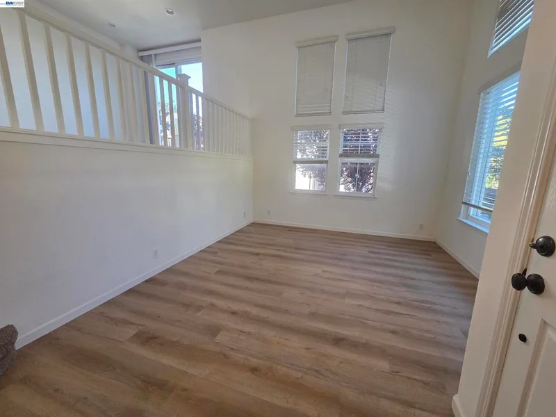 2985 First Street photo 2