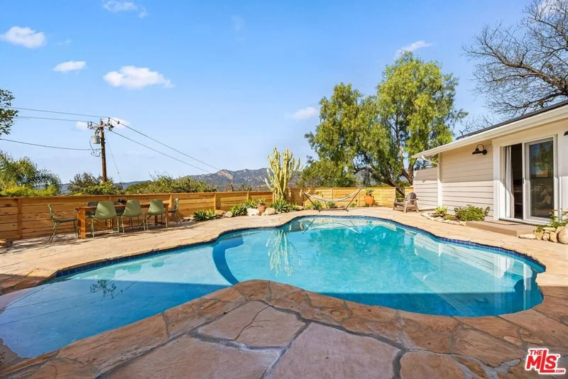 107 Alto Drive photo 2