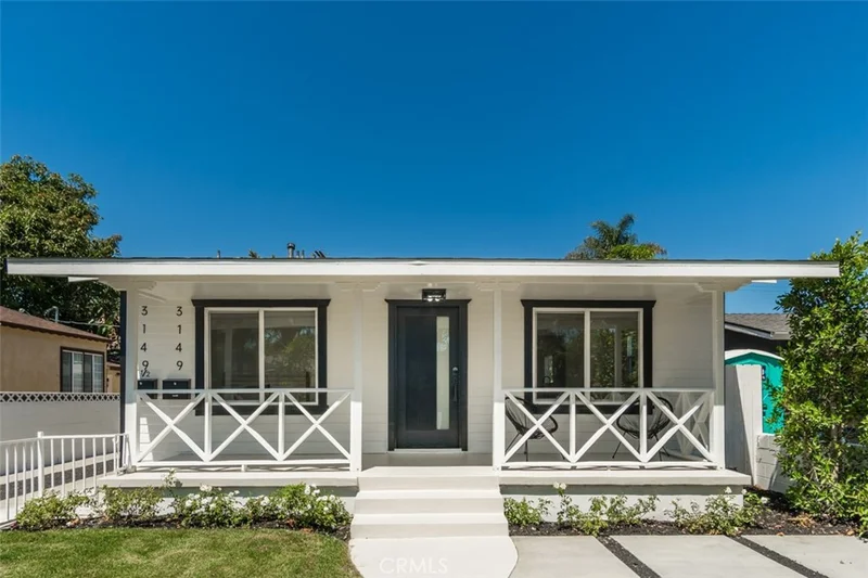 3149 Garden Avenue photo 2