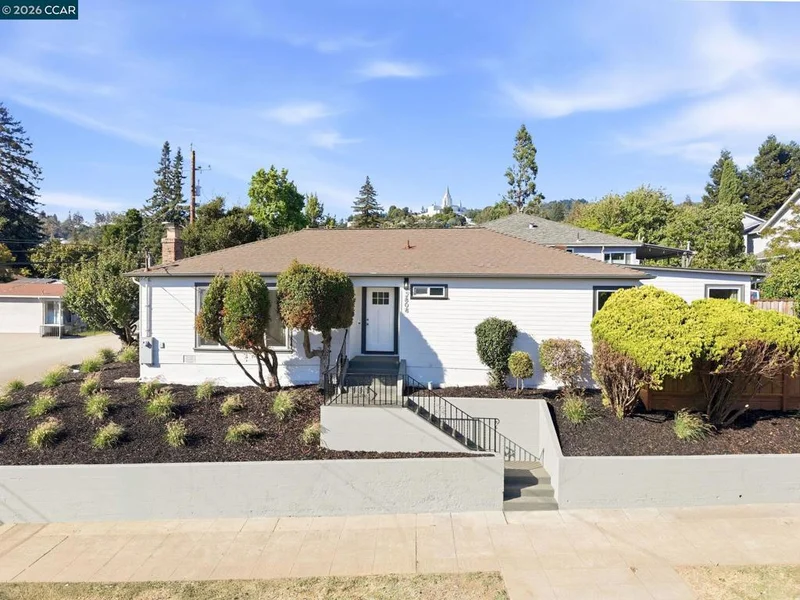 2808 Carmel Street