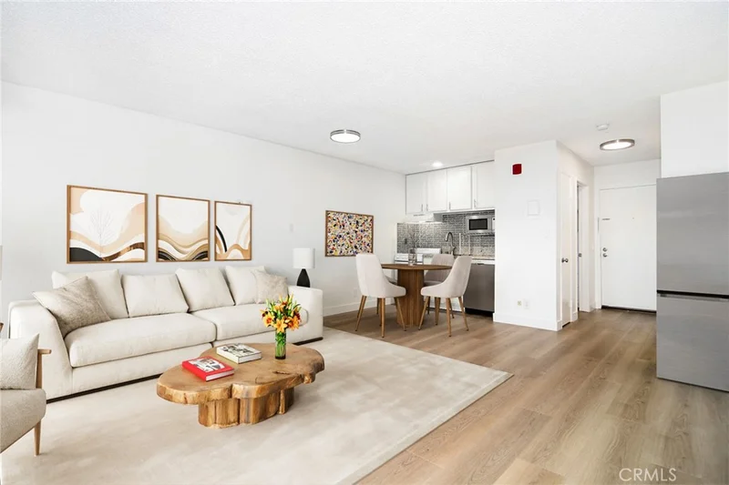 22100 Burbank Boulevard 259G photo 2