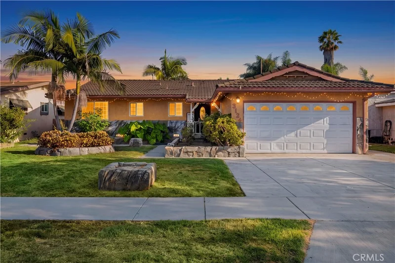 3124 W Graciosa