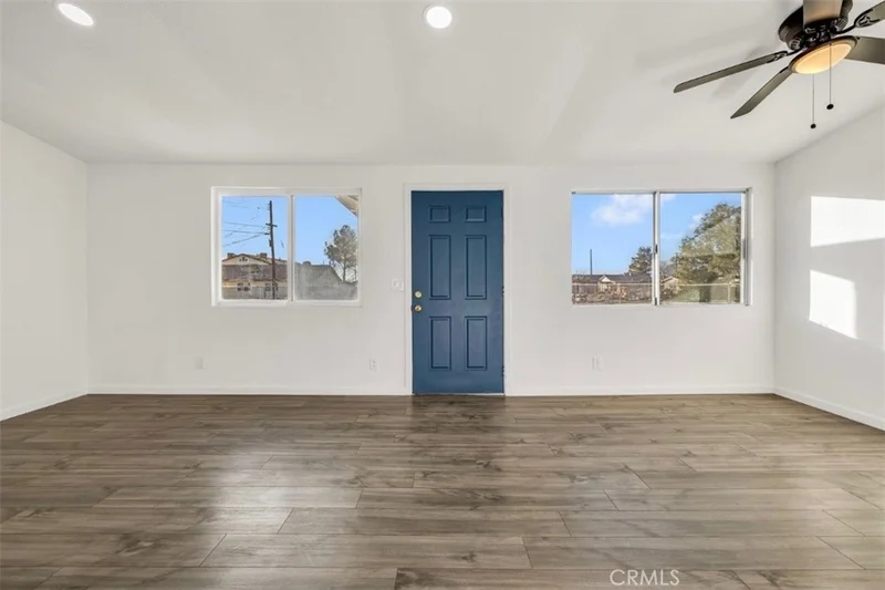 2869 B Street photo 2