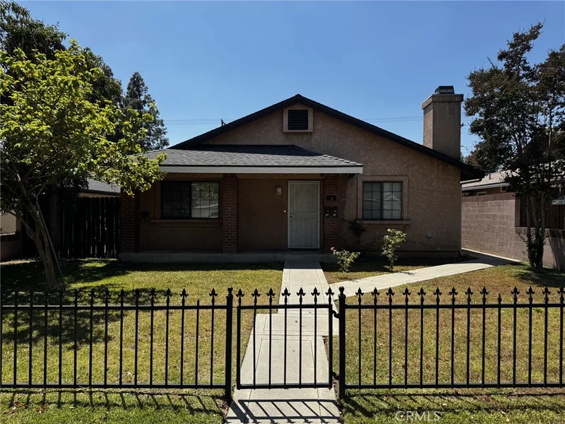 171 N Alameda B, Azusa, CA 91702