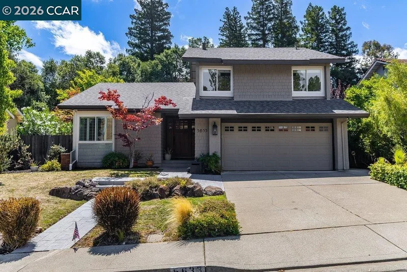 5633 Mount Hood Ct