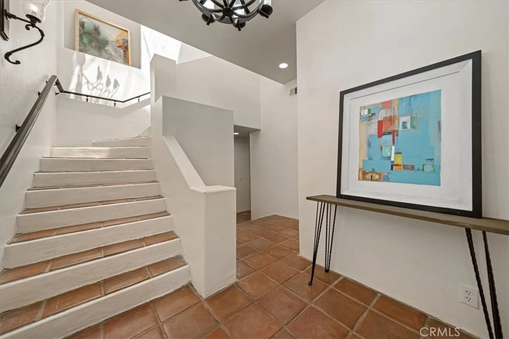Interior 3