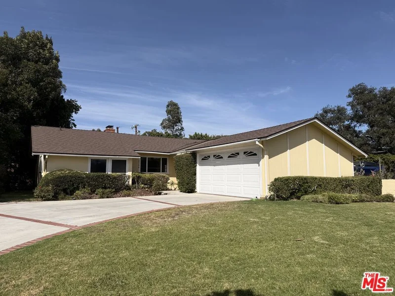 2766 Dunleer Place